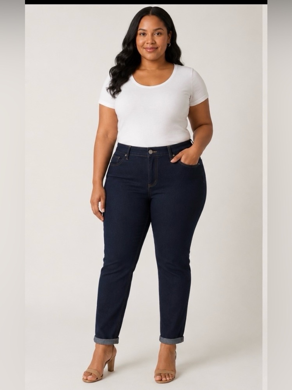 Trendy Black Cropped Jeans for Women